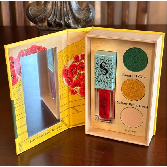 Storybook Cosmetics - NWOT - The Wonderful Wizard of Oz Makeup Palette - Picture 1 of 12